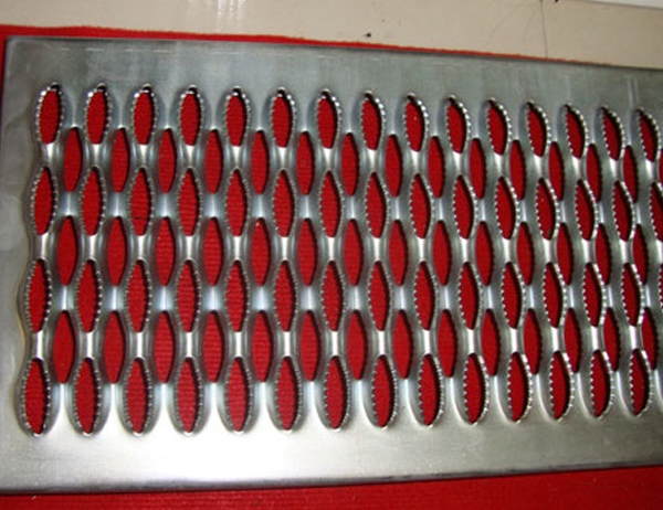 Fish Scale Type Steel Grate